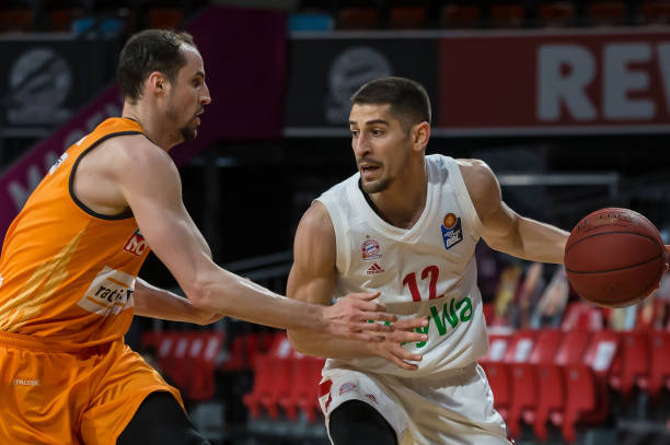 在他的带领 在他的带领