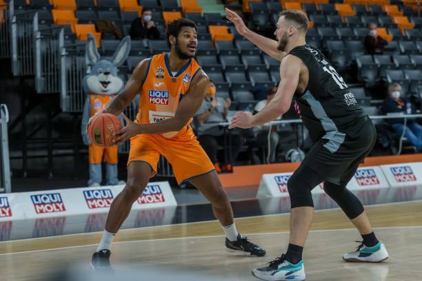 火箭8换1 火箭8换1