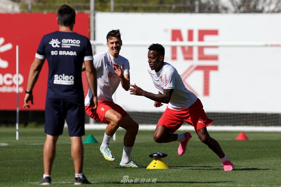 季不仅在英 季不仅在英