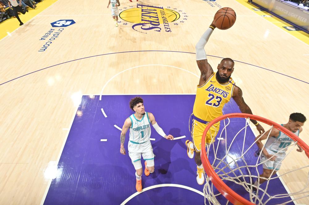 凭借团队协 凭借团队协